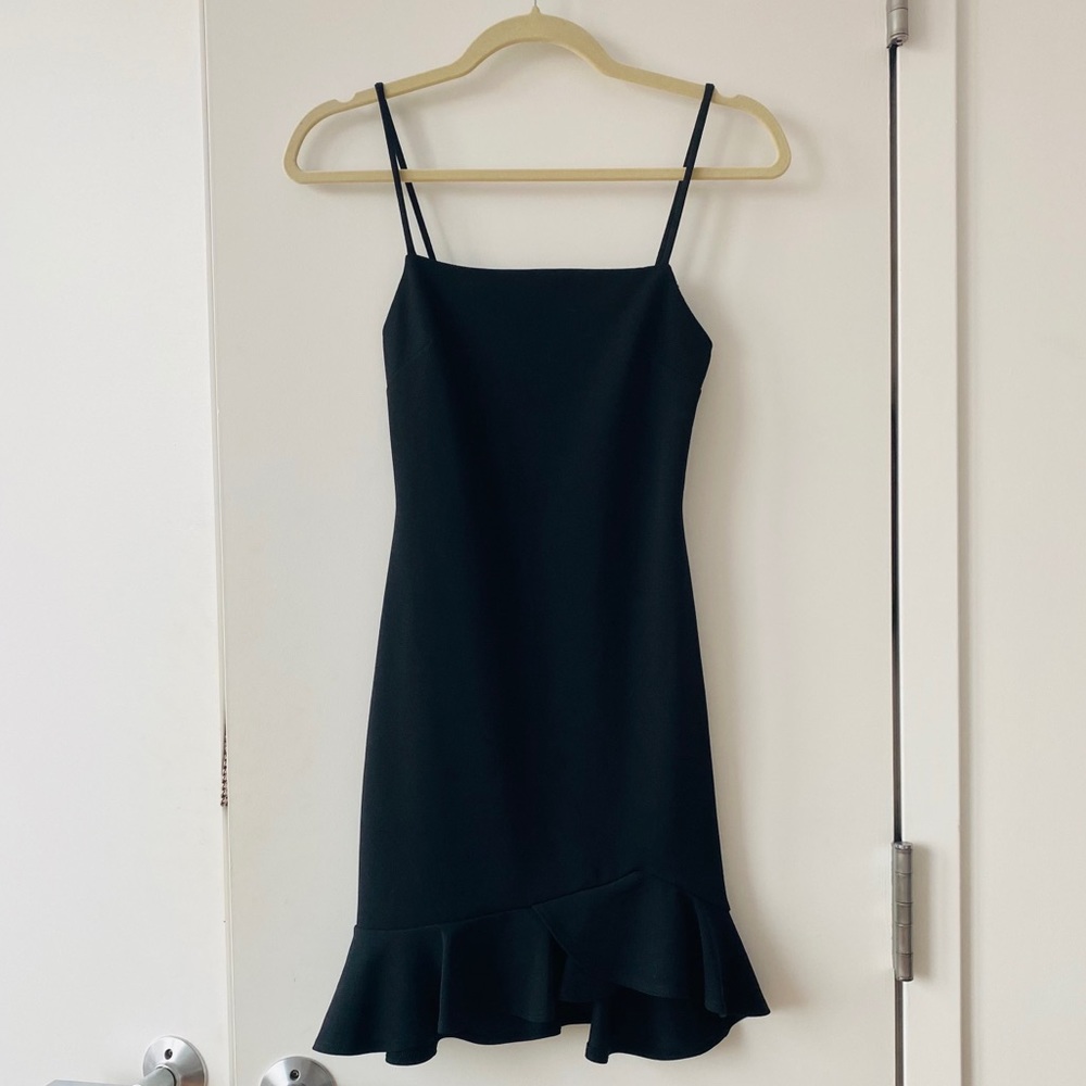 Lulus little black dress